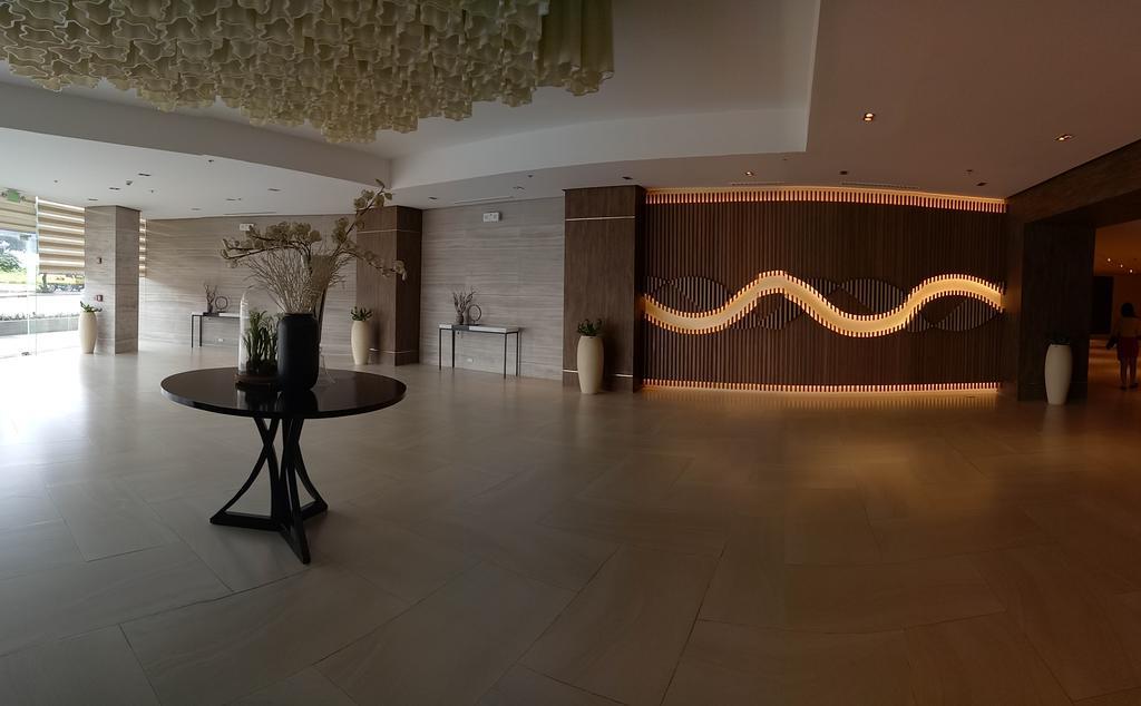 Mactan Newtown Condo Đảo Mactan Ngoại thất bức ảnh