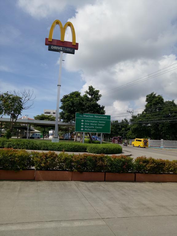 Mactan Newtown Condo Đảo Mactan Ngoại thất bức ảnh