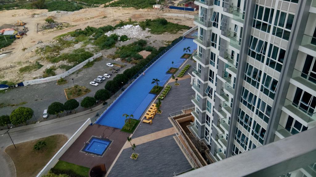 Mactan Newtown Condo Đảo Mactan Ngoại thất bức ảnh